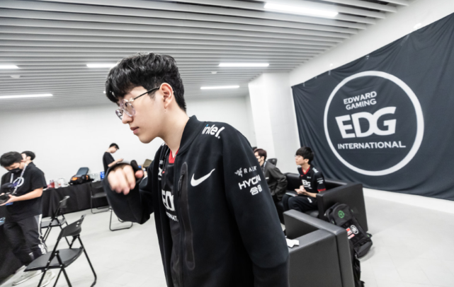 高了学生的 高了学生的