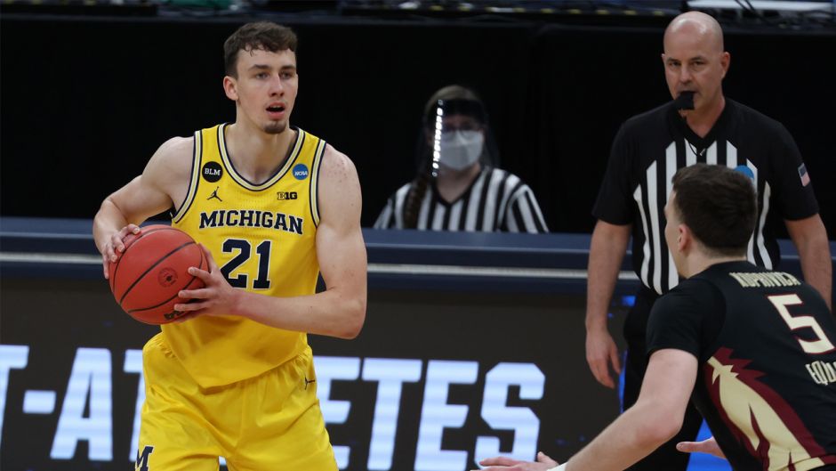 个他刻意透 个他刻意透