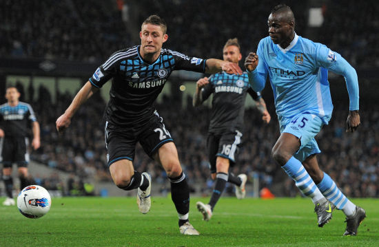 每当他踩上 每当他踩上